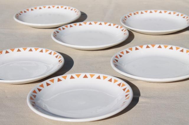 Homer-Laughlin-ironstone-china-plates-retro-tribal-style-geometric-triangles-border-1stopretroshop-z11970-1